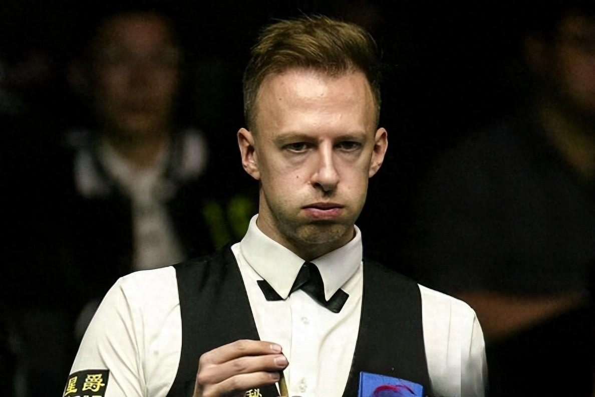 IM体育官方网-精彩对决，双雄争霸展现超凡实力