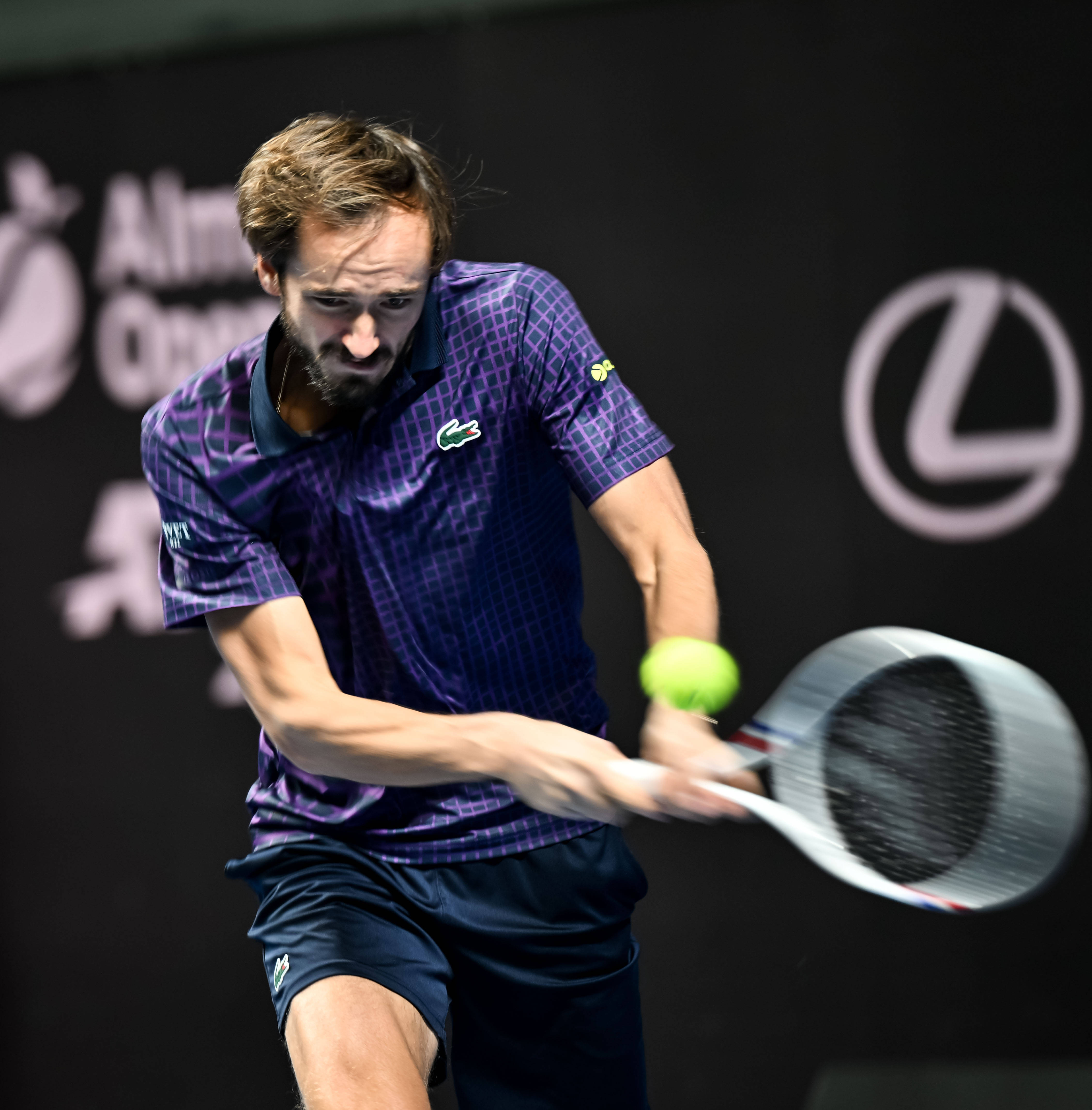 IM体育赛事直播入口-日本网球队翻盘西班牙网球队，梅德韦杰夫高光表现