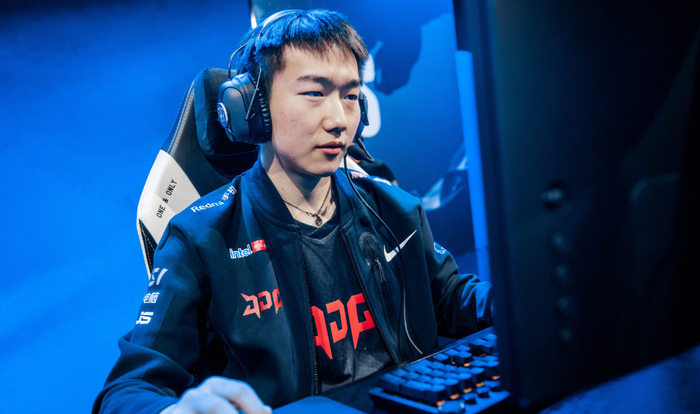 IM体育官网-C9逆转JDG，Caps高光表现