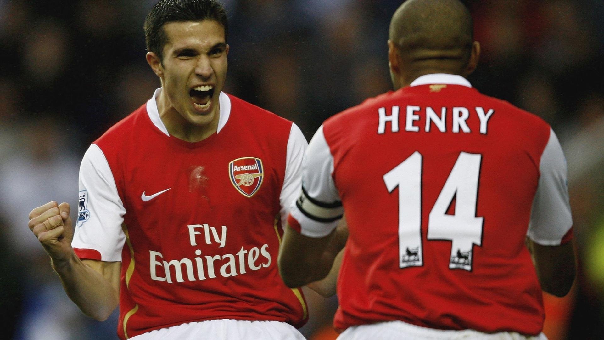 IM体育-战术博弈的极致，莱万锁死对手，乌拉圭压制阿根廷的现代足球启示