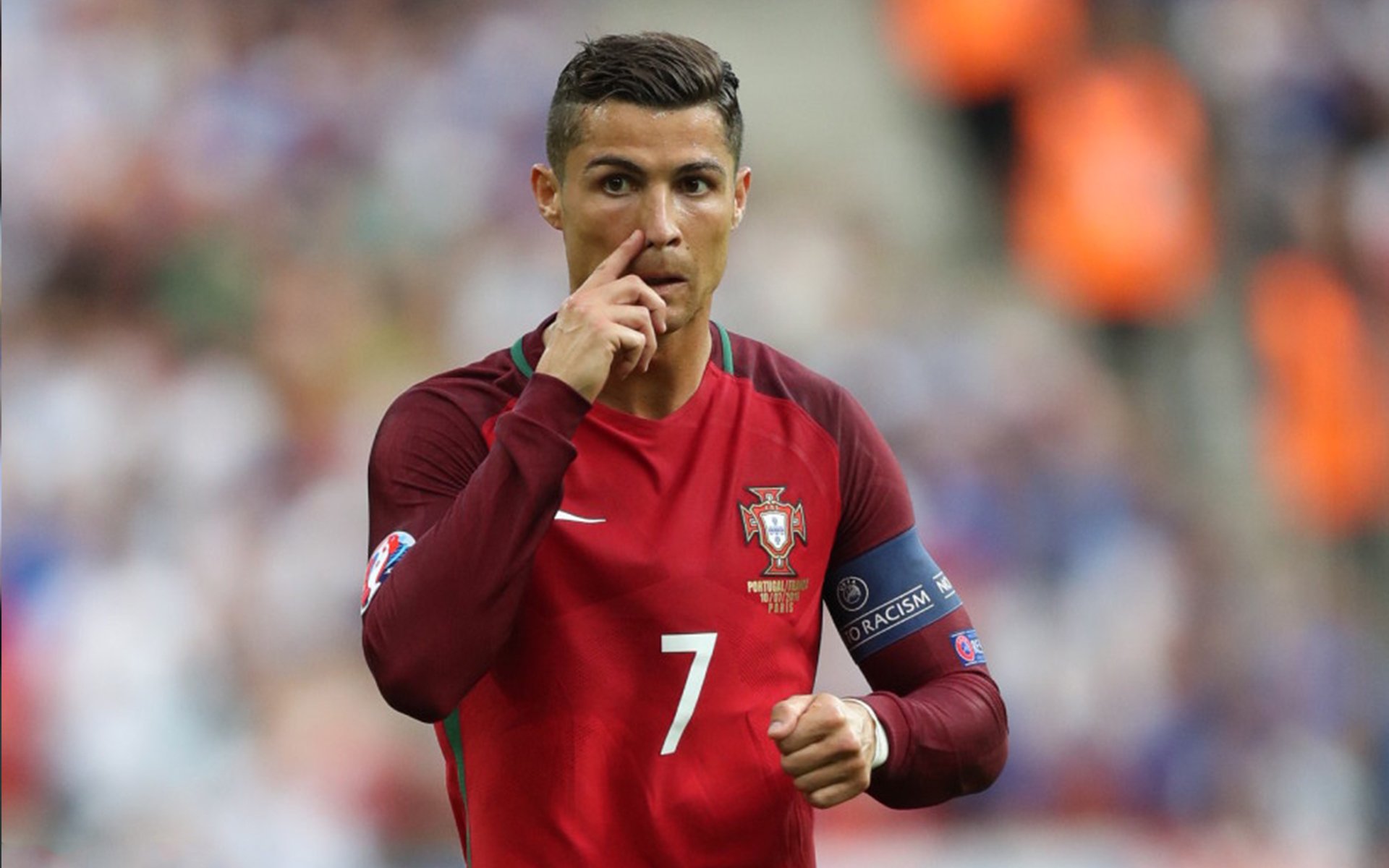 战术博弈的极致，莱万锁死对手，乌拉圭压制阿根廷的现代足球启示