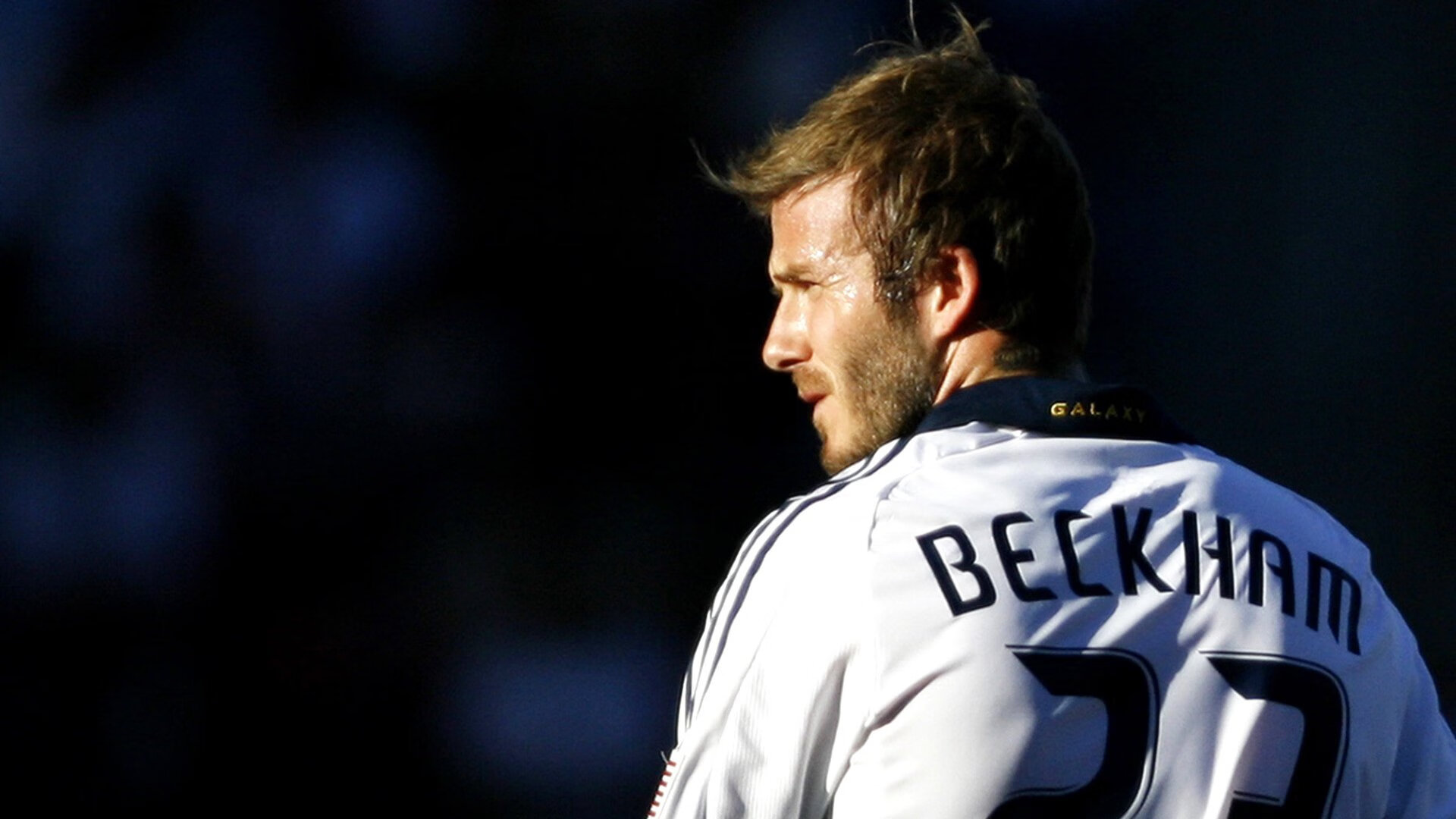 IM体育下载-黄潜艇关键战突围克罗地亚，奥斯梅恩个人能力完全展现