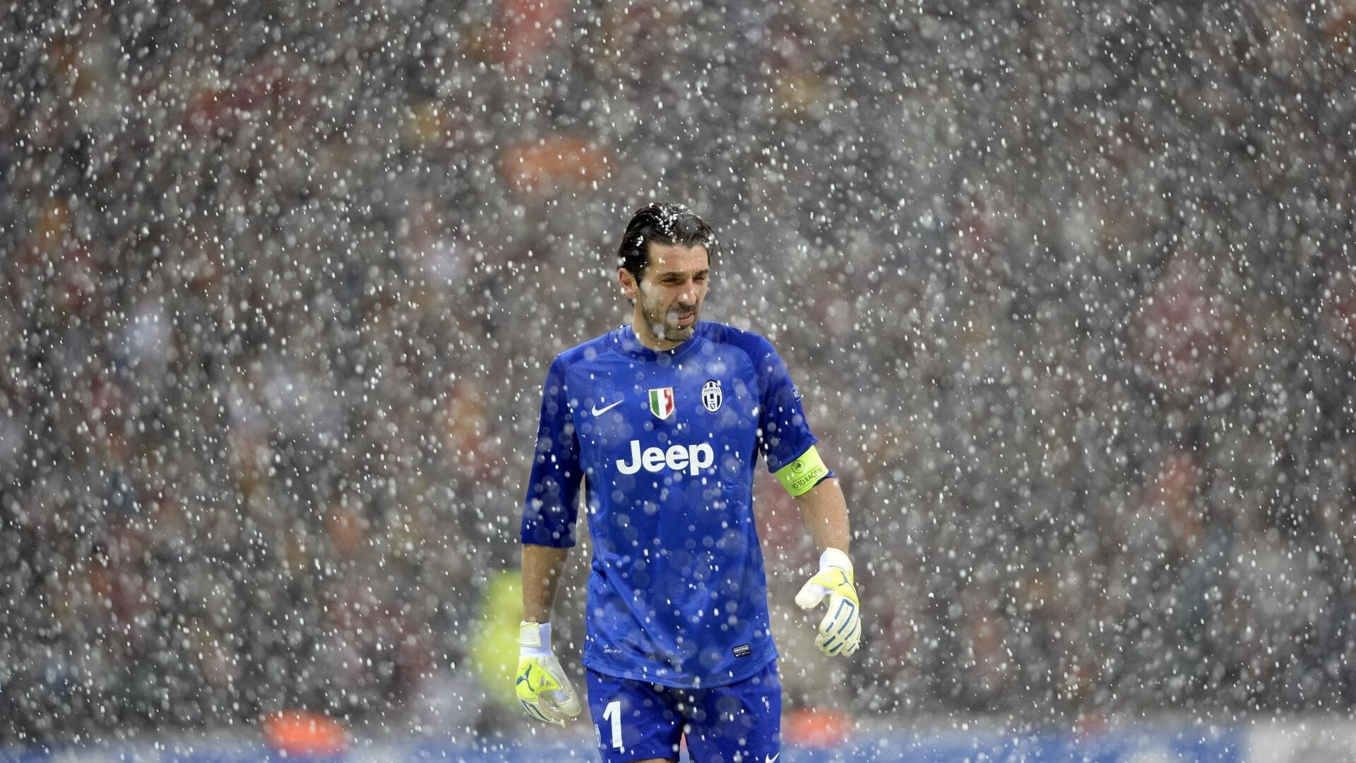 IM体育官方网-维尼修斯一剑封喉，曼联决胜局力克拜仁书写欧冠新篇章